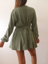 Carregar imagem no visualizador da galeria, Blusa CY04 (verde tropa)
