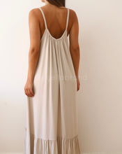 Carregar imagem no visualizador da galeria, Vestido CY16 (bege)
