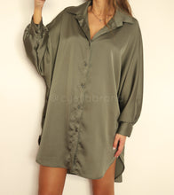 Carregar imagem no visualizador da galeria, Blusa CY07 (verde tropa)
