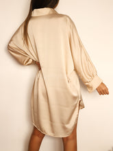 Carregar imagem no visualizador da galeria, Blusa CY07 (bege)

