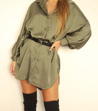 Carregar imagem no visualizador da galeria, Blusa CY07 (verde tropa)
