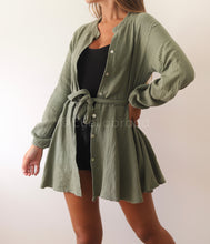 Carregar imagem no visualizador da galeria, Blusa CY04 (verde tropa)
